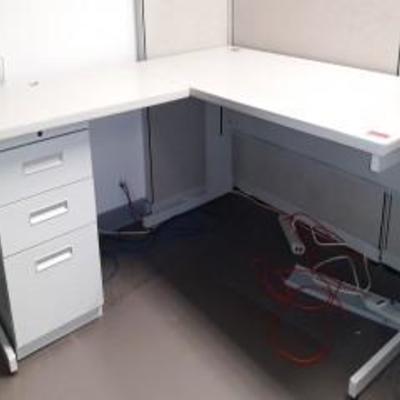 L Shaped Office Desk w Filing Drawers and Placemat