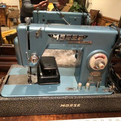 Vintage Morse sewing machine with accessories/thread