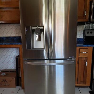 LG Model LFXC24726S /02 Refrigerator