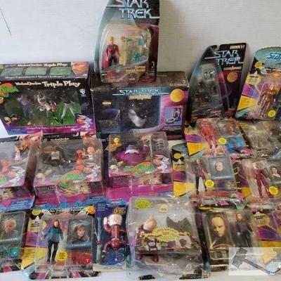 Space Jam Figurines, Star Trek Figurines and more!!
Characters include Lieutenant Worf, Guinan, Couselor Deanna Troi, Commander William...