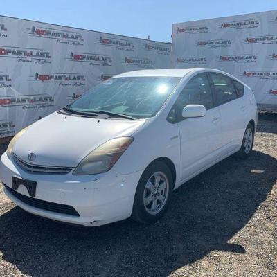 Lot # 100: 2008 Toyota Prius, White CURRENT SMOG
Current smog, Cold AC, power windows, power mirrors Year: 2008
Make: Toyota
Model:...