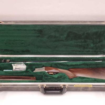 506: Browning Citori Feather XS 20ga Pump Action Shotgun with Case
Serial number: 65885 Barrel Length: 28