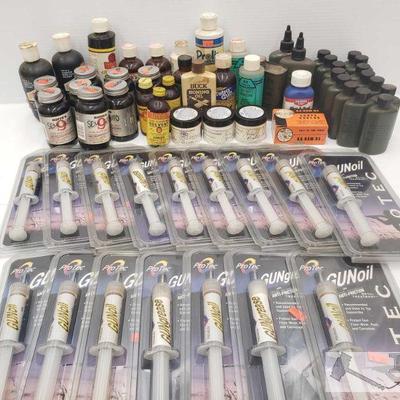 971: Assorted Gun Oils and Cleaners
Includes Hoppes Semi-Auto Solvent, Bore Cleaner, Honing Oil, Bluing Remover, Protec Gun oil and More...