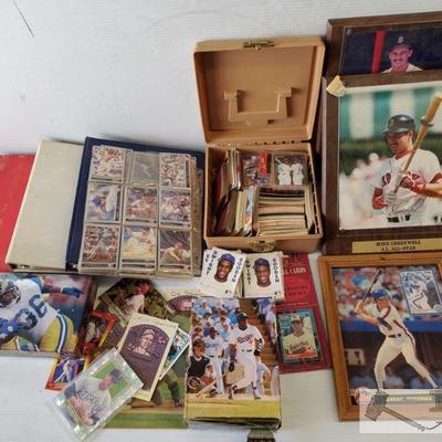 4590: Football/Baseball Trading Cards and Pictures
Including signed pictures and cards