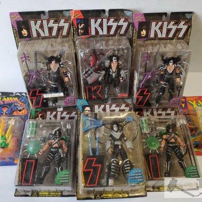 4598:KISS McFarlane Toys Figures and Toy Biz Marvel Comics Figures
Figures are Gene Simmons, 2 Paul Stanley's, 2 Ace Frehley, 2 Pete...