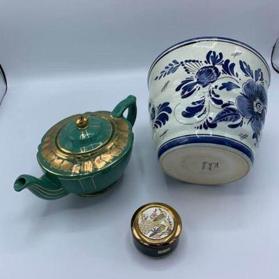 Gold Trimmed Teapot, Delft Pot