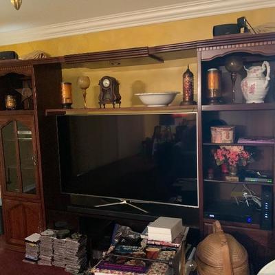 Entertainment center (can be separated after day 1): Center console - $125; 2 side towers - $125 each -- $375 // Buy together for $325...