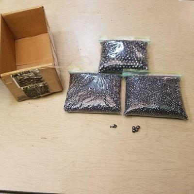 Large lot of 10mm barrel and 4mm barrel jewelry be ...