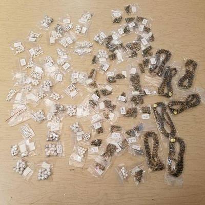 over 90 small bags of small jewelry beads