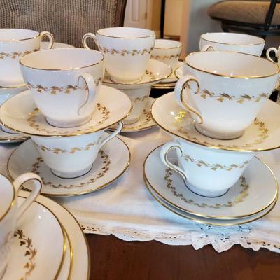 Huge Spode set