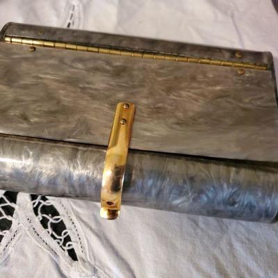 Bakelite clutch