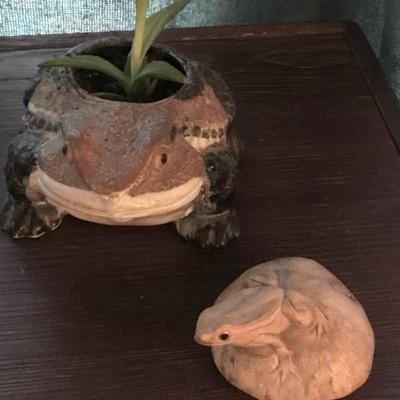 Small Frog Planter with succulent