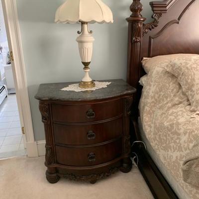 Raymour & Flanigan King Bedroom Suite  