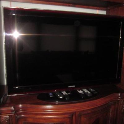 Many TV's  