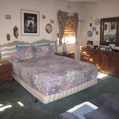 Mid-Century Modern Vanleigh Furniture Bedroom Suite  