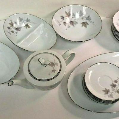 SM033: NORITAKE CHINAMADE IN JAPAN US DESIGN 21 PCS LOCAL PICK UP  https://www.ebay.com/itm/123936554222