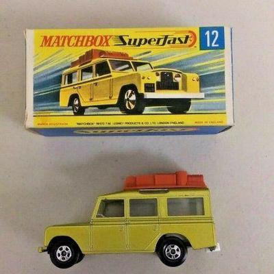 WY0273 MATCHBOX DIE CAST VEHICLE #12 SAFARI LANDROVER GOLD COLOR IN BOX MADE   https://www.ebay.com/itm/123944358429