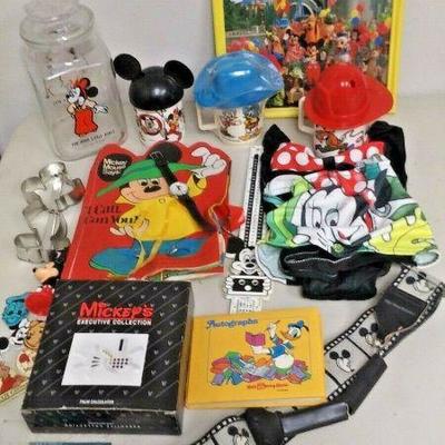 LAN601 USED WALT DISNEY COLLECTORS LOT  https://www.ebay.com/itm/113929020253