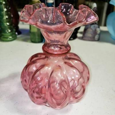 Fenton Cranberry Diamond Cut Optic Melon Shape Vas ...