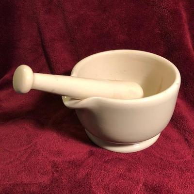 Royal Doulton Mortar & Pestle