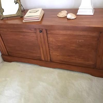 Lane 1950's mid-century cedar chest $150