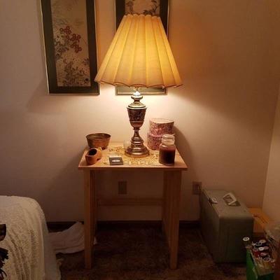 mission style table and contents - lamp included