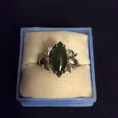 MME030  18KT White Gold Ring With Green Stone Size 5.5