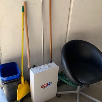 1011: 	
Office Chair, Garden Tools, Hose, First Aid Box
Office Chair, Garden Tools, Hose, First Aid Box