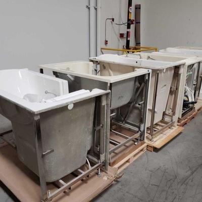 505: 8 Therapy Tubs, Various Models and Sizes
Models: 3260 39