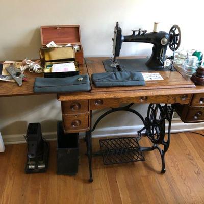 Antique sewing machine with table & accessories