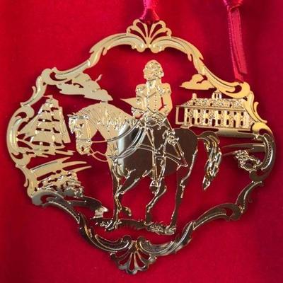 Mt. Vernon Christmas ornament - 24kt gold