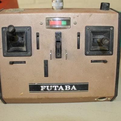 FUTABA REMOTE CONTROL THAT GOES WITH THE BOAT / SHIP