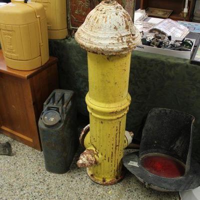 FIRE HYDRANT REAL AND RIGHT / HEAVY / WITH LID