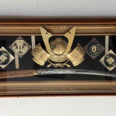MCC022 Vintage Sword Display & Crest