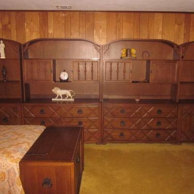 Kroehler Vintage Mid-Century Furniture Separates. Wall Unit with Storage Drawers. We Will Sell Pieces Separately 