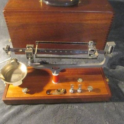 VINTAGE OHAUS GEM & APOTHECARY SCALES