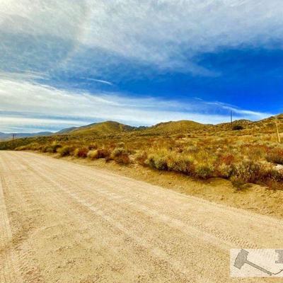 LOT 200: 	Photo 3 of 10
Beautiful Lot 2.46 acres
2.46 acres lot in Apple Valley. This lot is at the base of the San Bernardino Mountains....