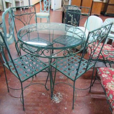 Iron Patio Set with four chairs