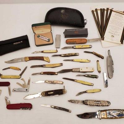 1555: Approx 26 Assorred Pocket Knives
Blade measurments range from approx 1