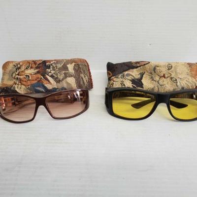 5569: 2 Sunglasses with Cat Cases
2 Sunglasses with Cat Cases
OS14-135925.5