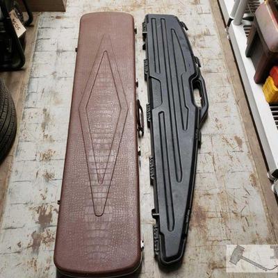 9158: 2 Hard Rifle Case's
2 Mixed Brand Hard Rifle Cases approx 51