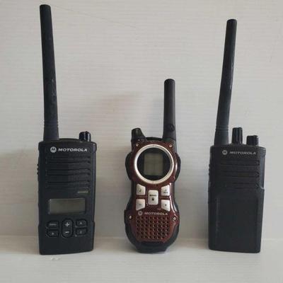 5531: 3 Motorola Walkie Talkies
3 Motorola Walkie Talkies
OS14-069874.20