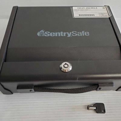 5581: Sentry Safe Gun Safe with Key
Measures approx 10
