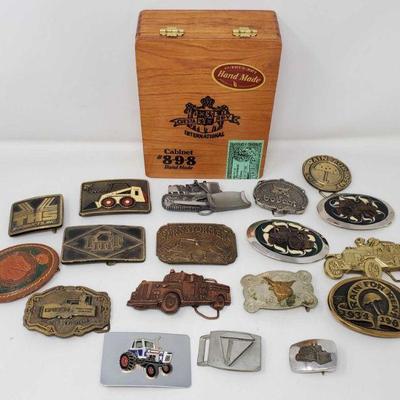 1523: 19 Assorted Belt Buckles in a Cuesta Rey Wooden Cigar Box
Buckle Measurements range from approx 2.5