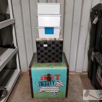 9503: Decorative Storage boxes and 4 Cubbies
Decorative Storage boxes and 4 Cubbies