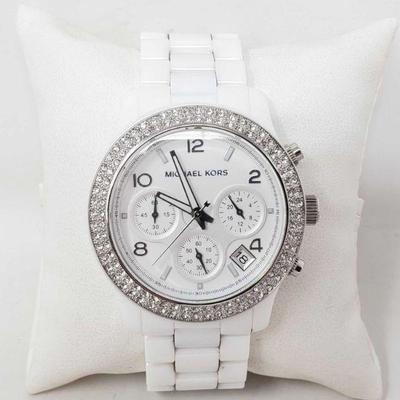 1311: White Ceramic Michael Kors Watch
Model MK-5188 Measures approx 42