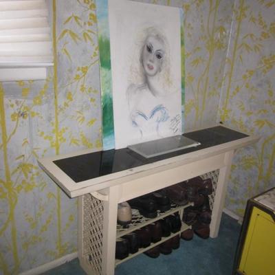 Unique Furniture Separates 