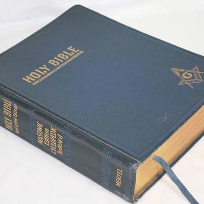 Masonic 1951 The New Standard Alphabetical Indexed Red Letter Edition  Family Bible.  