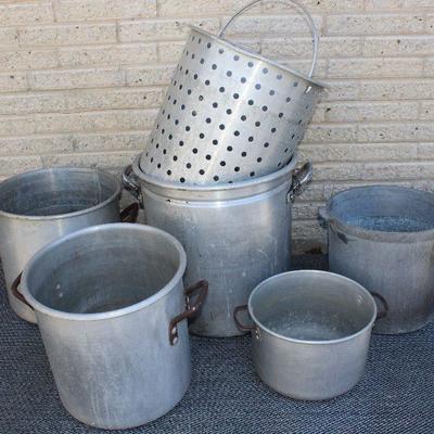 Vintage Aluminum Stock Pots: Commercial Aluminum   (2 ea) 30 Quart, 80 Quart Crawfish/Stock Pot with Basket, 30 Quart Cast Aluminum and a...