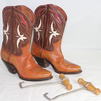 Westex Boot  Company Wichita Falls, Texas Vintage Cowboy Boots  shown with Boot Hooks
